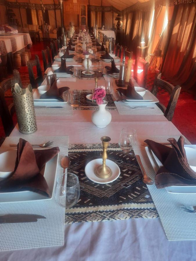 Starlit Camp Hotel Merzouga Bagian luar foto
