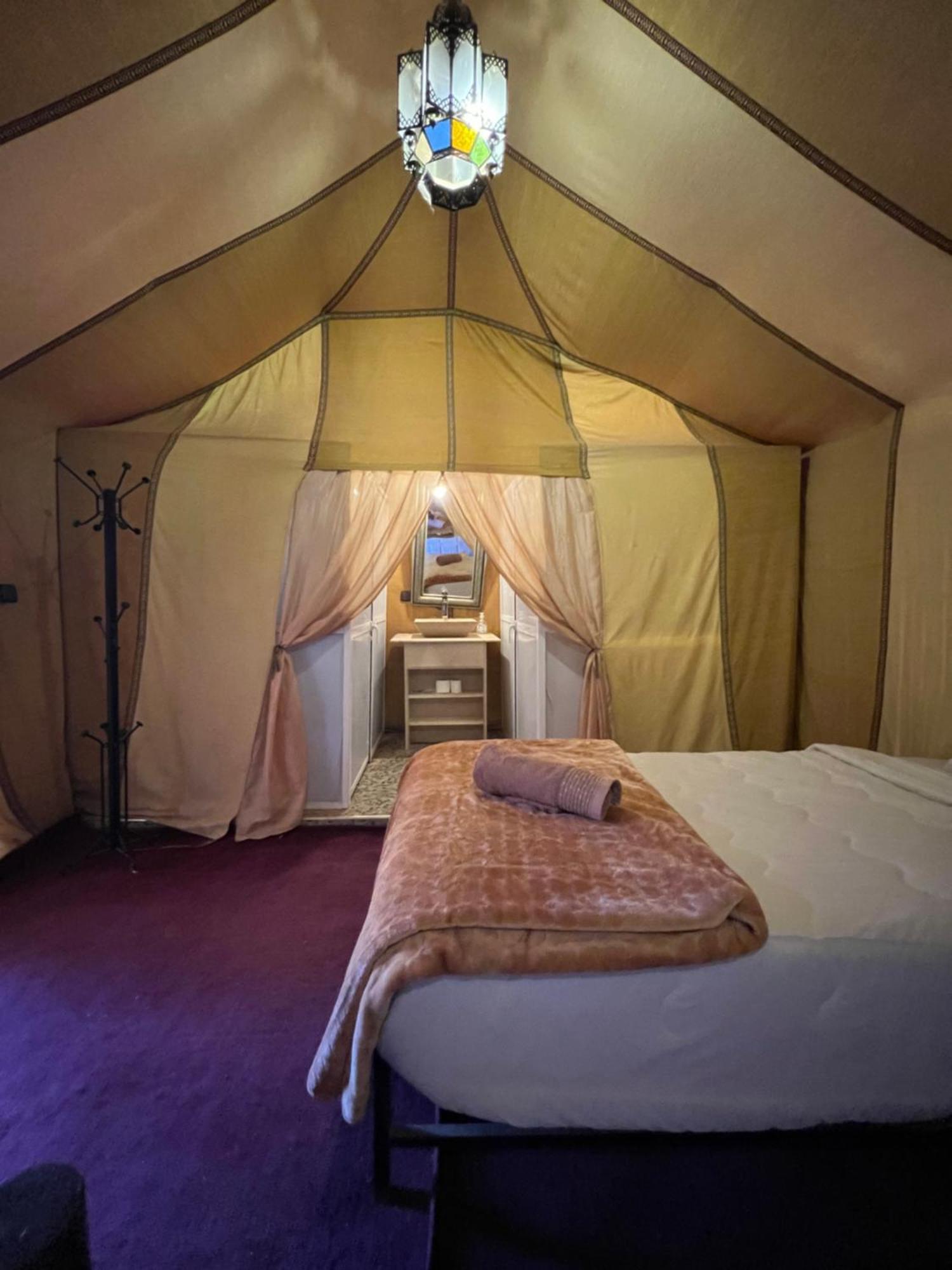 Starlit Camp Hotel Merzouga Bagian luar foto