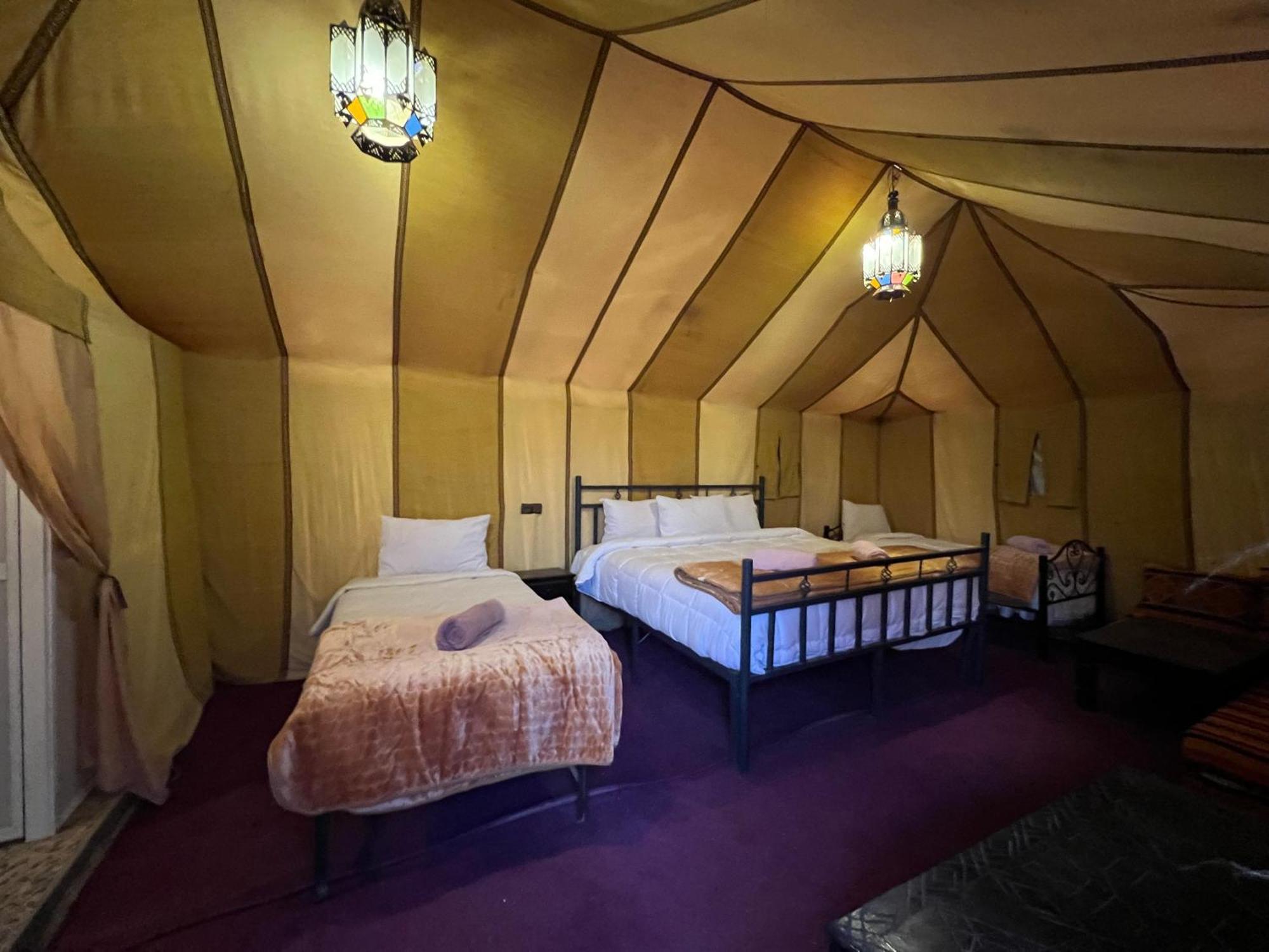 Starlit Camp Hotel Merzouga Bagian luar foto