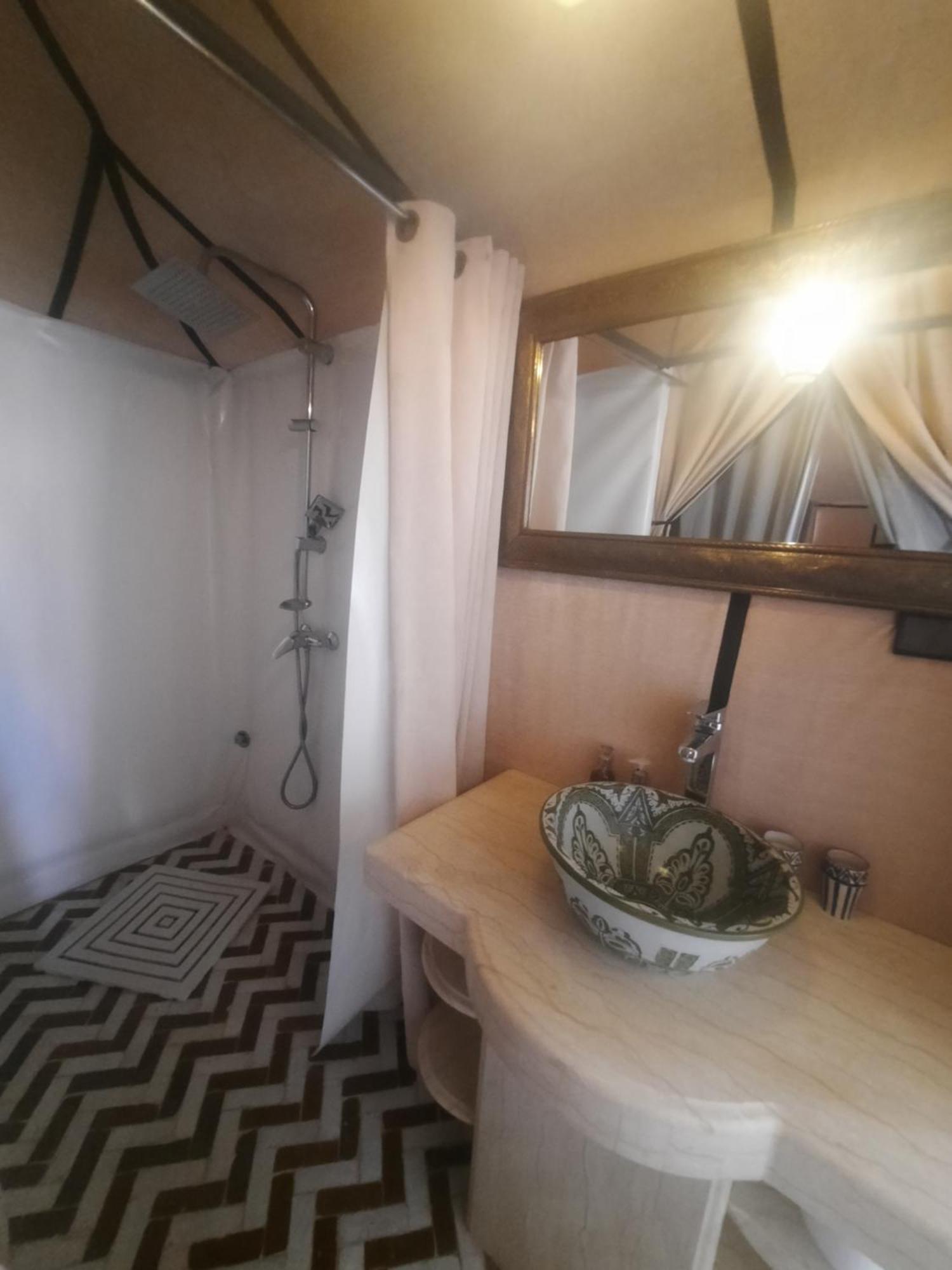 Starlit Camp Hotel Merzouga Bagian luar foto