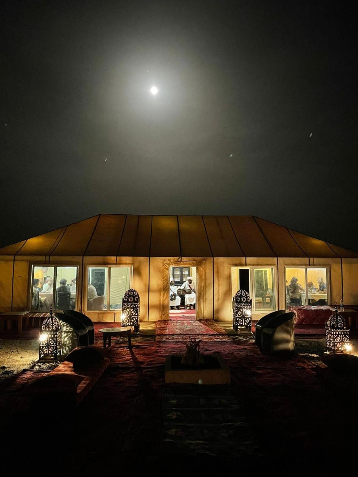 Starlit Camp Hotel Merzouga Bagian luar foto